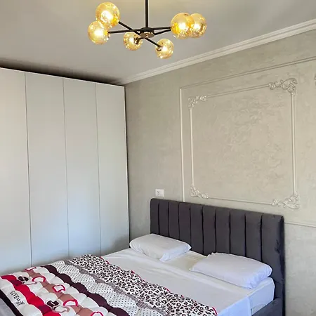 Experience New Bazaar 01 * 地拉那