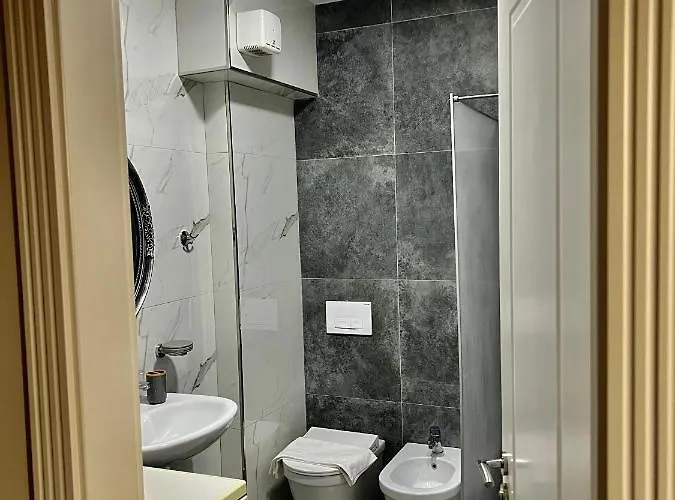 Experience New Bazaar 01 地拉那